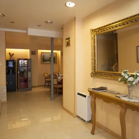 Hotell Cristal 1 *