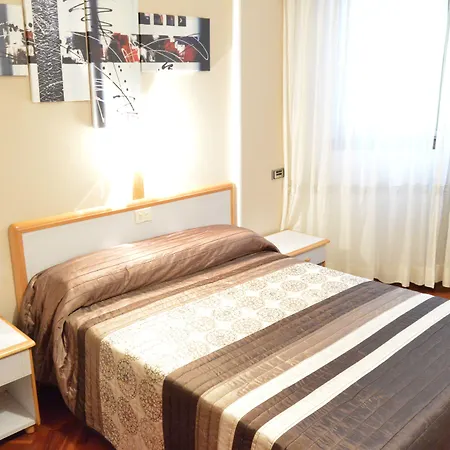 Cristal 1 מלון א-קורוניה