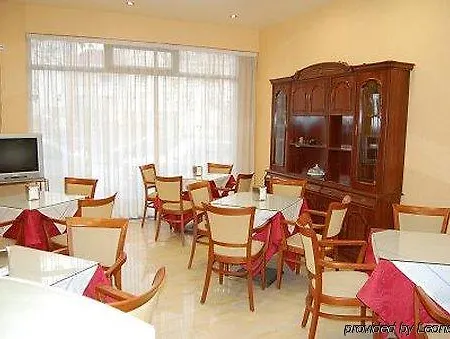 Cristal 1 Hotell