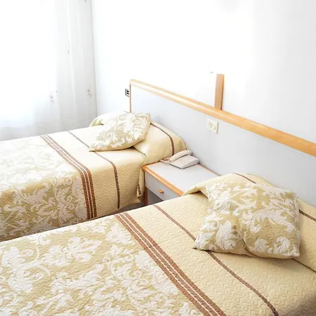 Hotell Cristal 1 *