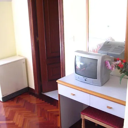 מלון Cristal 1 א-קורוניה